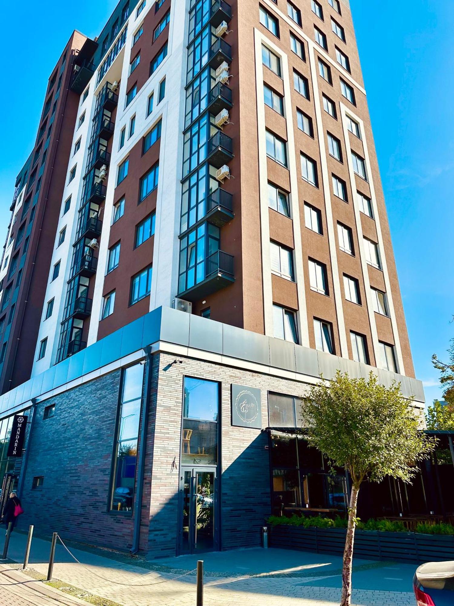 Comfortable Apartments With A Coffee Machine In The City Centre, Zlata Plaza รีฟเน ภายนอก รูปภาพ