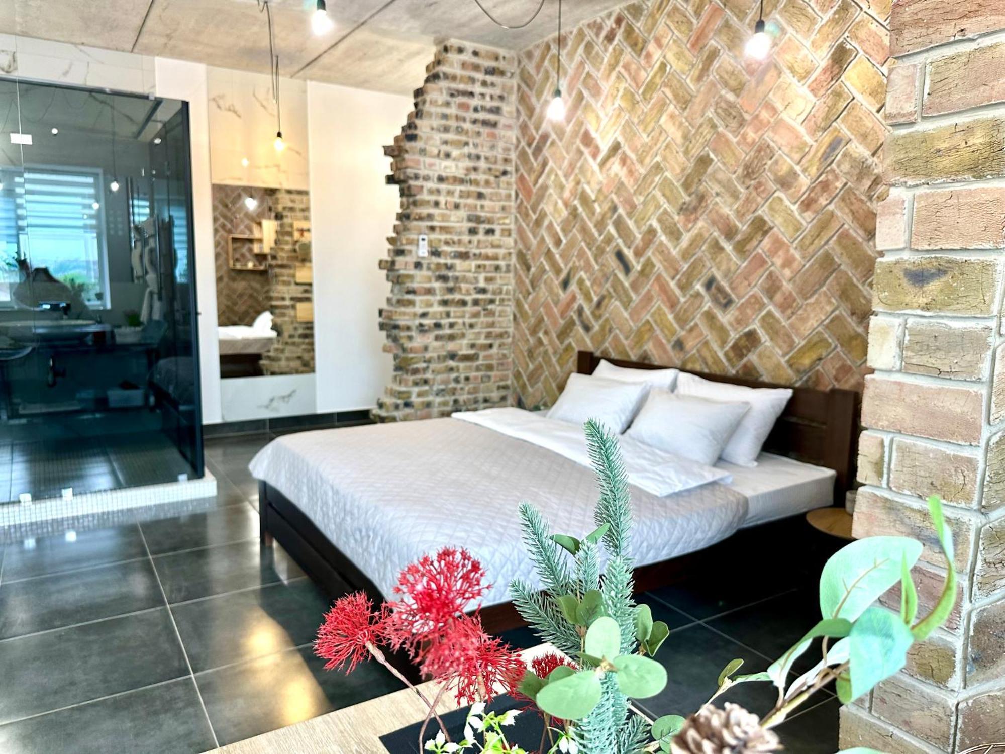 Comfortable Apartments With A Coffee Machine In The City Centre, Zlata Plaza รีฟเน ภายนอก รูปภาพ