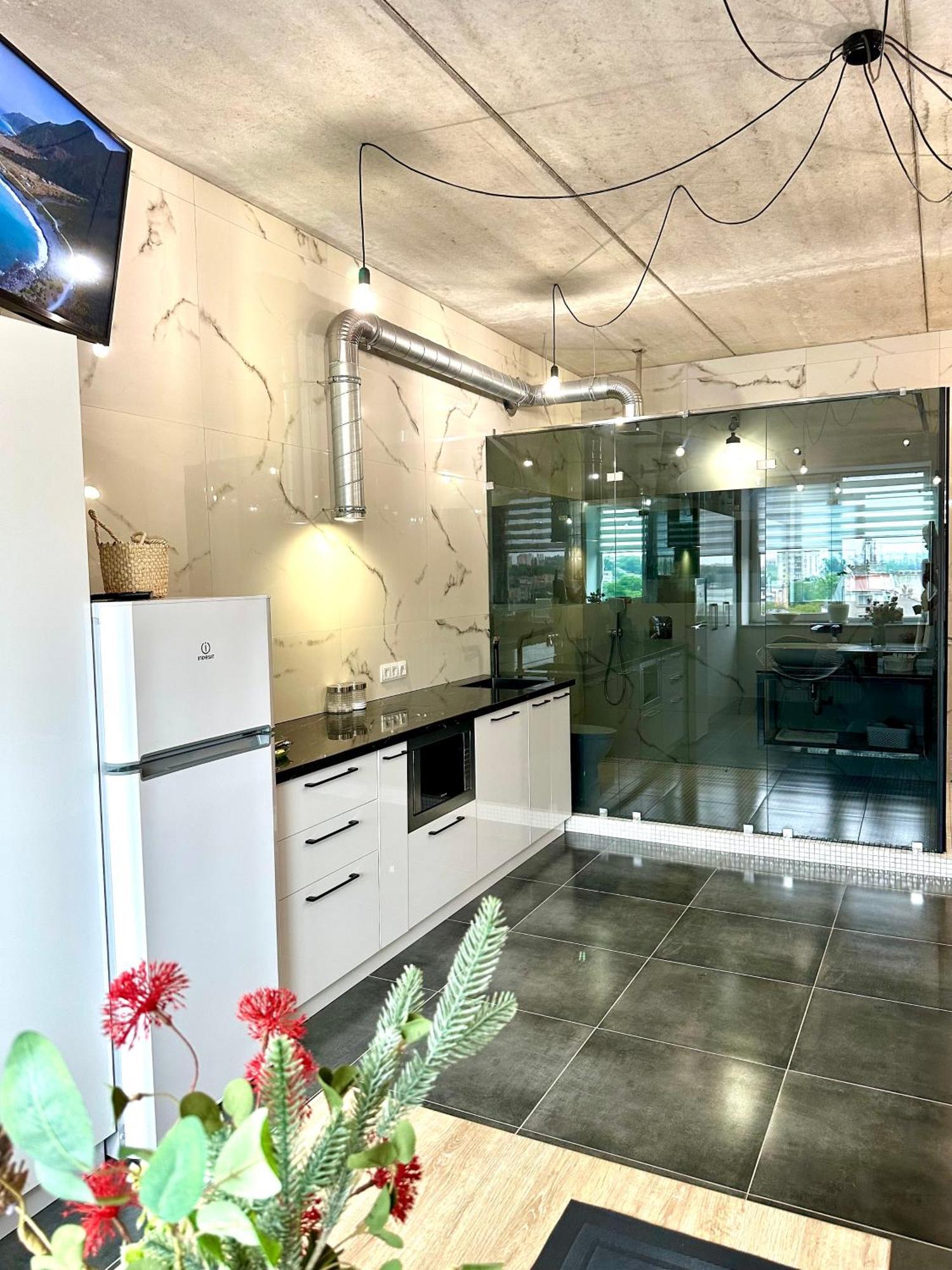 Comfortable Apartments With A Coffee Machine In The City Centre, Zlata Plaza รีฟเน ภายนอก รูปภาพ